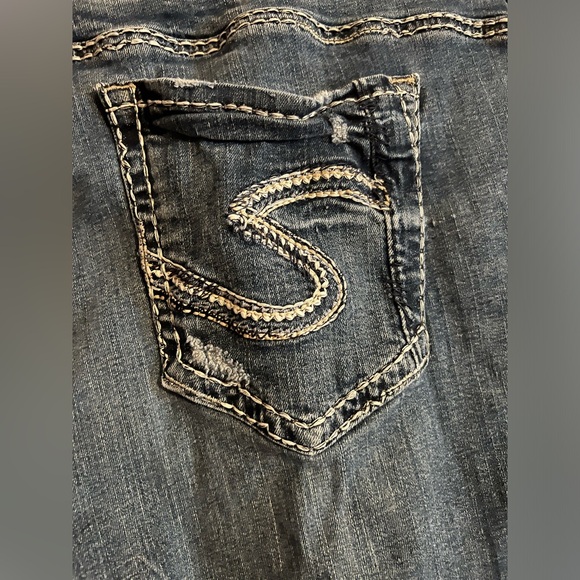 Silver Suki Capri jeans, size 24 - Picture 5 of 9